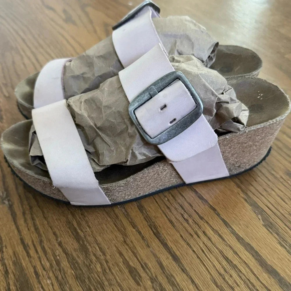 Eric Michael Izzy Platform Wedge Leather Buckle Pale Pink / Neutral Sandals 38 - Picture 1 of 11